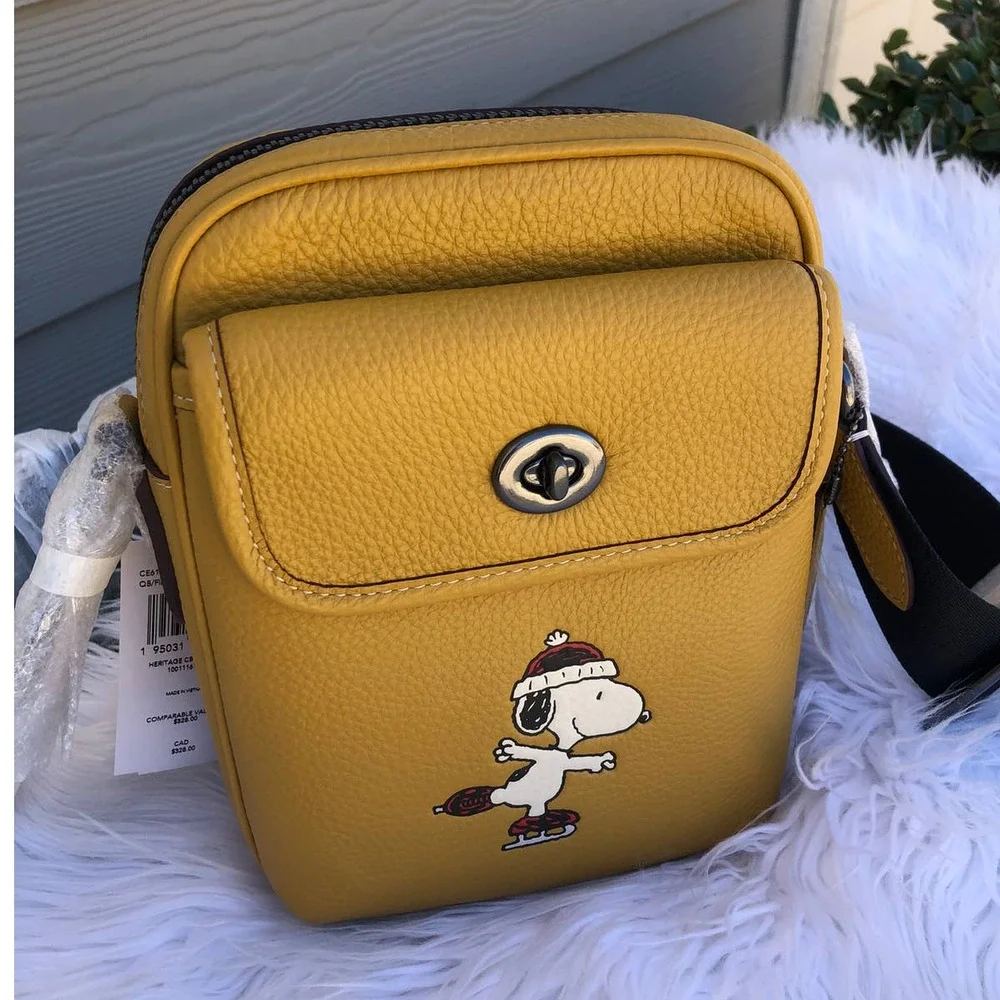 New Coach Men Crossbody Peanuts Heritage With Snoopy Motif Man Bag - Picture 1 of 9